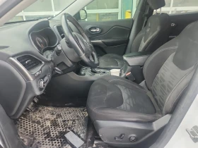 Jeep Grand cherokee * * CARFAX * * АВТО КРЕДИТ * * , снимка 5