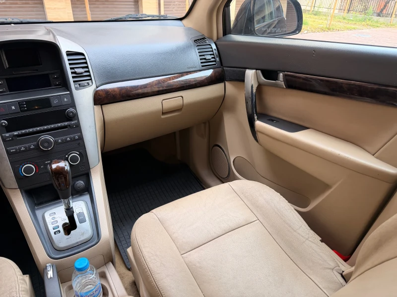 Chevrolet Captiva  Газ.Инж Автомат , снимка 9 - Автомобили и джипове - 52629084