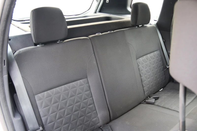 Dacia Duster 1.6i LPG, снимка 12 - Автомобили и джипове - 52824852