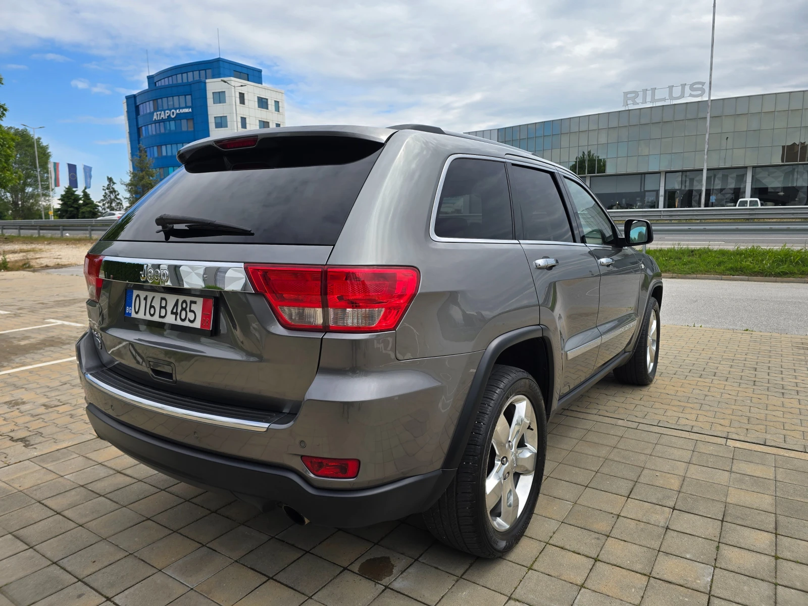 Jeep Grand cherokee 3.6-286 V6 OVERLAND SUMMIT FULL FULL - изображение 5