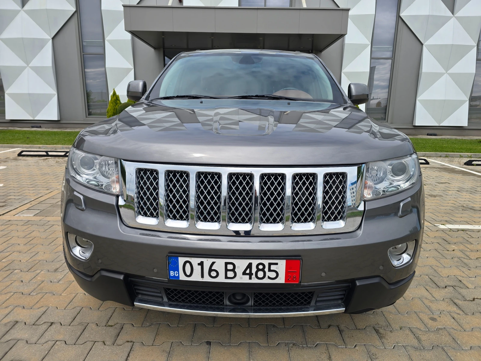 Jeep Grand cherokee 3.6-286 V6 OVERLAND SUMMIT FULL FULL - изображение 2