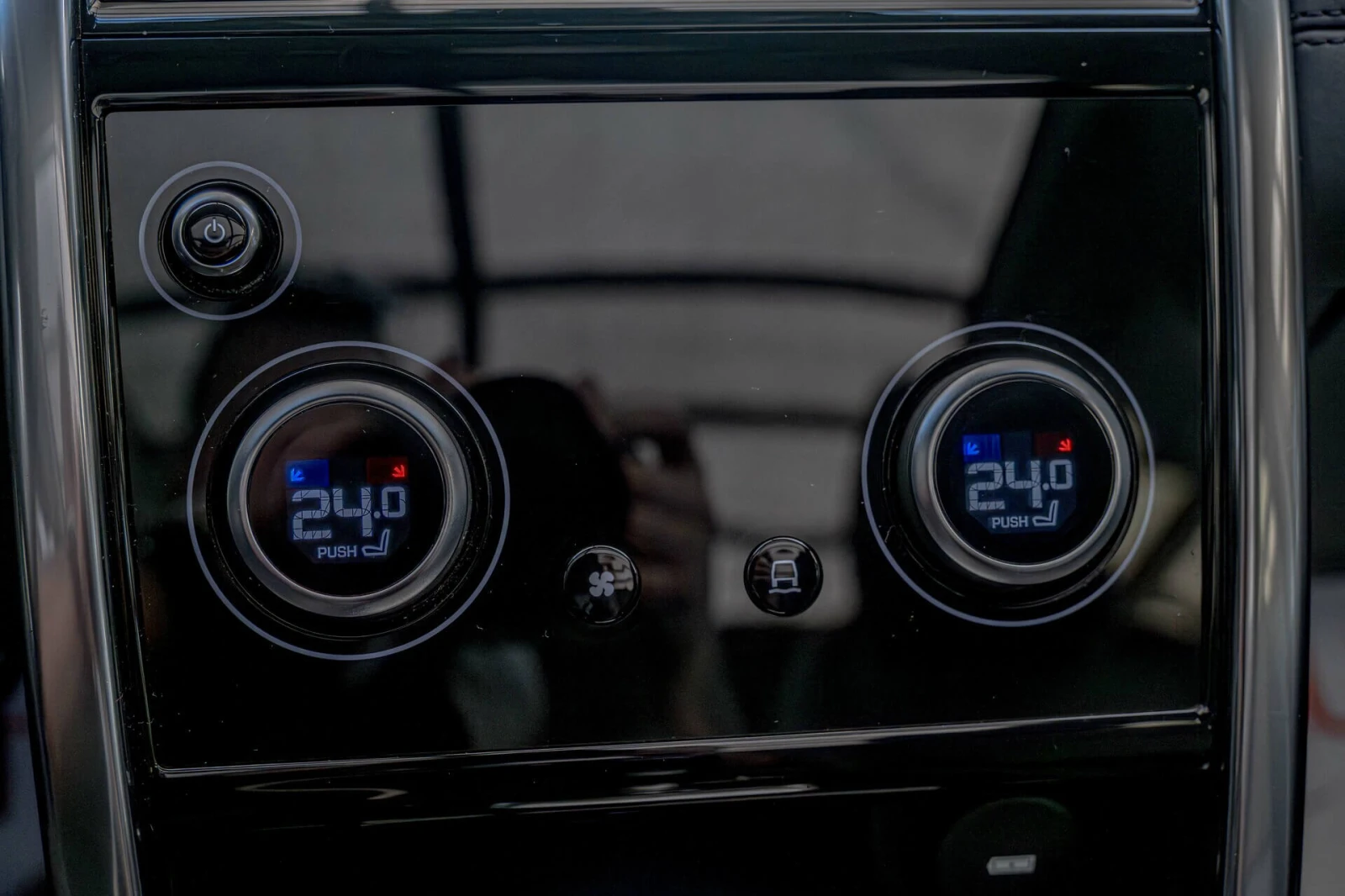 Land Rover Discovery Sport P300e/Hybrid/Камера/Meridian/Панорама/Memory, снимка 10 - Автомобили и джипове - 53788716