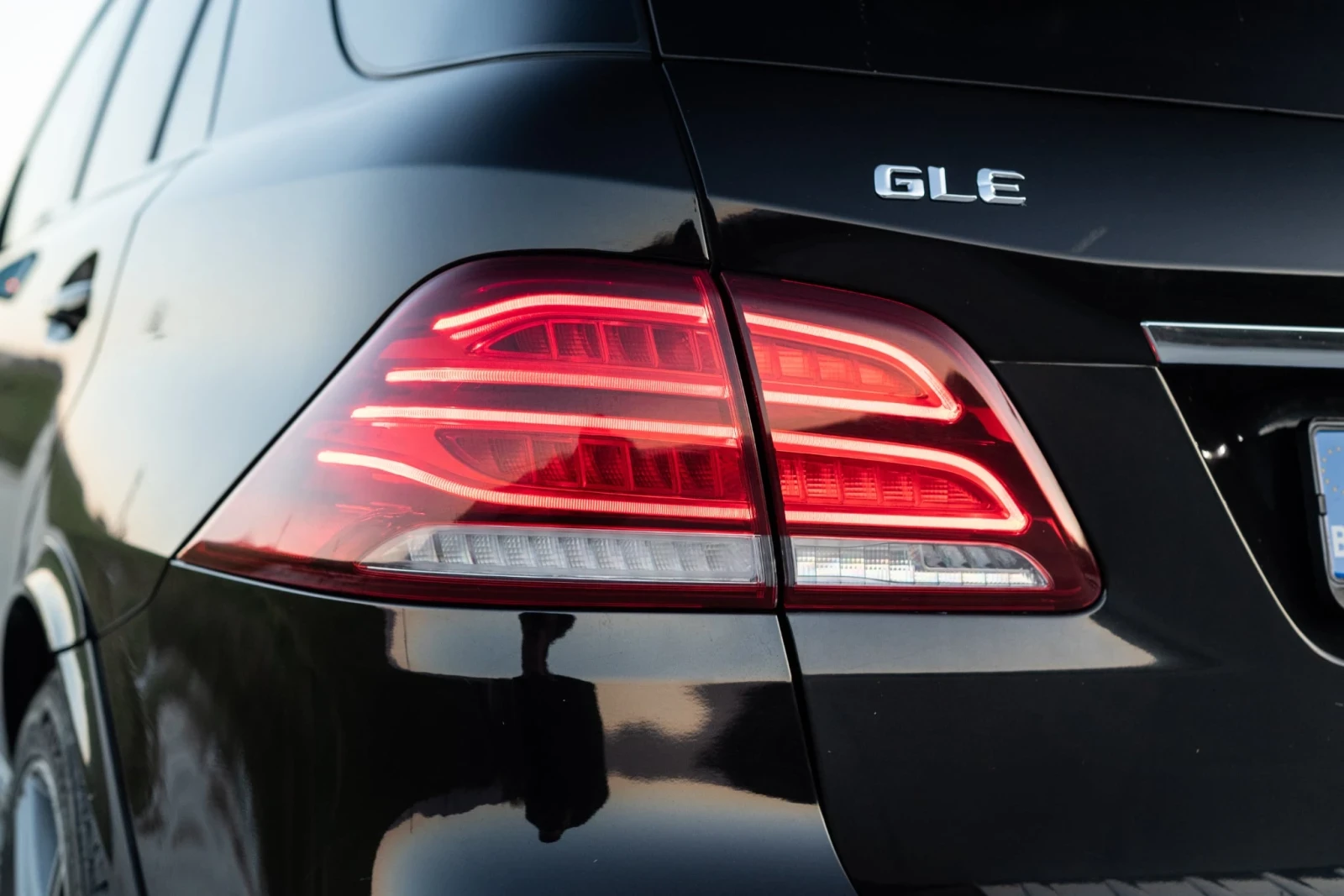 Mercedes-Benz GLE 350, снимка 5 - Автомобили и джипове - 54678083
