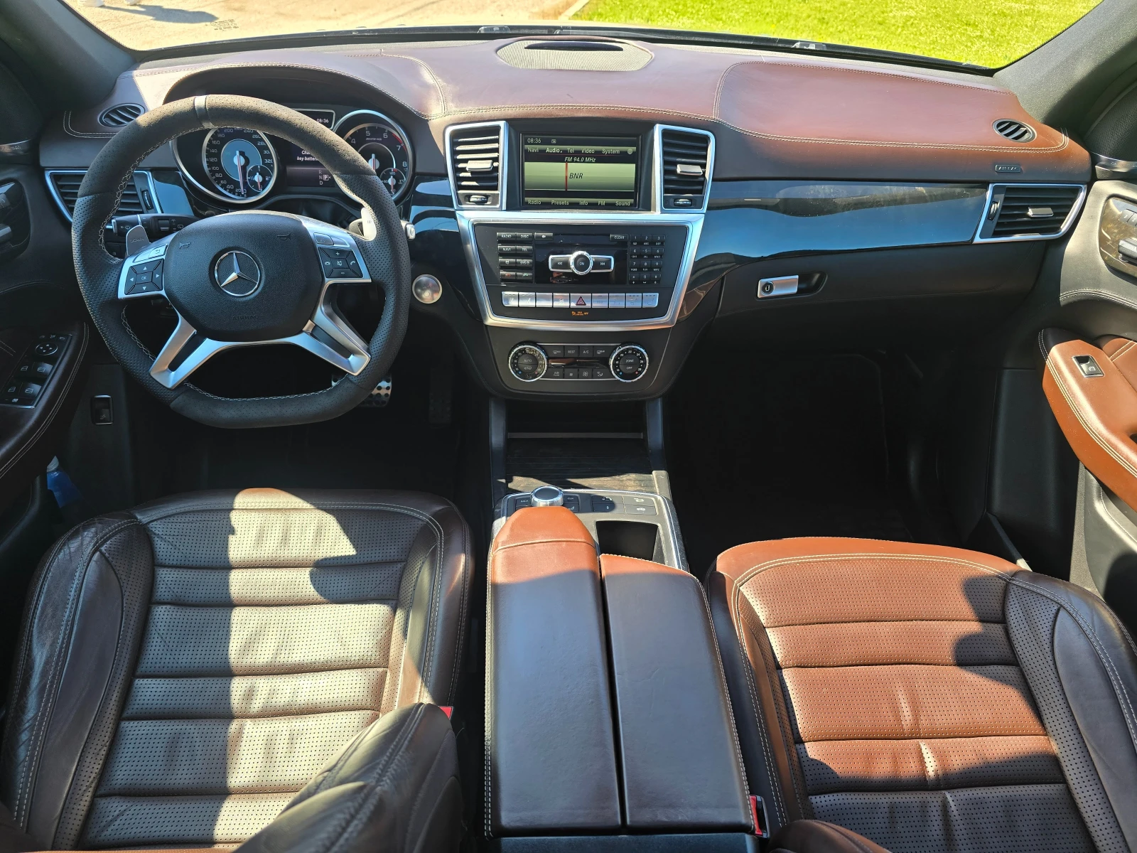 Mercedes-Benz ML 63 AMG 2014г, 6, 3-AMG, снимка 9 - Автомобили и джипове - 54423270