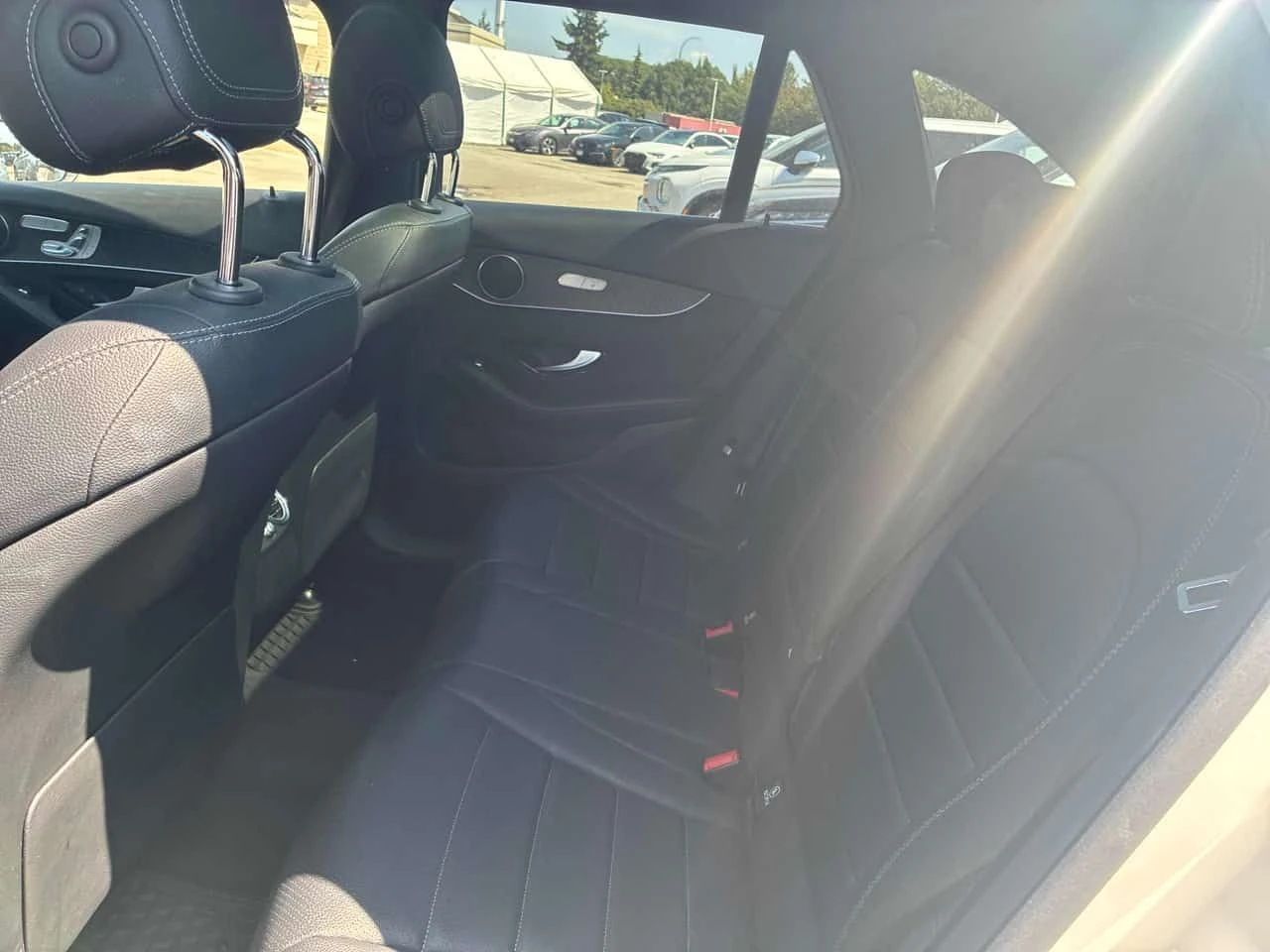 Mercedes-Benz GLC 300 4MATIC* ПОДГРЕВ* ПАНОРАМА* , снимка 10 - Автомобили и джипове - 55509870