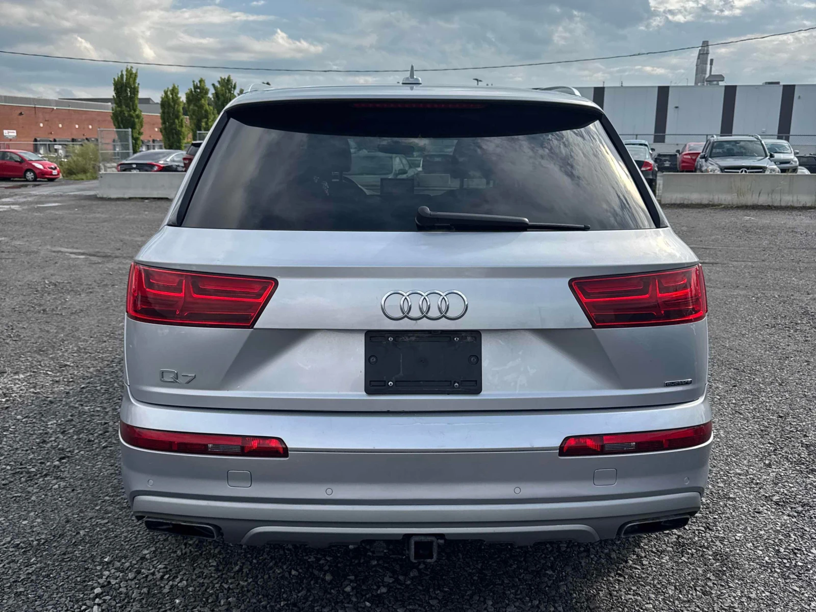 Audi Q7 * АВТОКРЕДИТ * ГЛАВНО ПРЕДСТАВИТЕЛСТВО, снимка 5 - Автомобили и джипове - 55872423