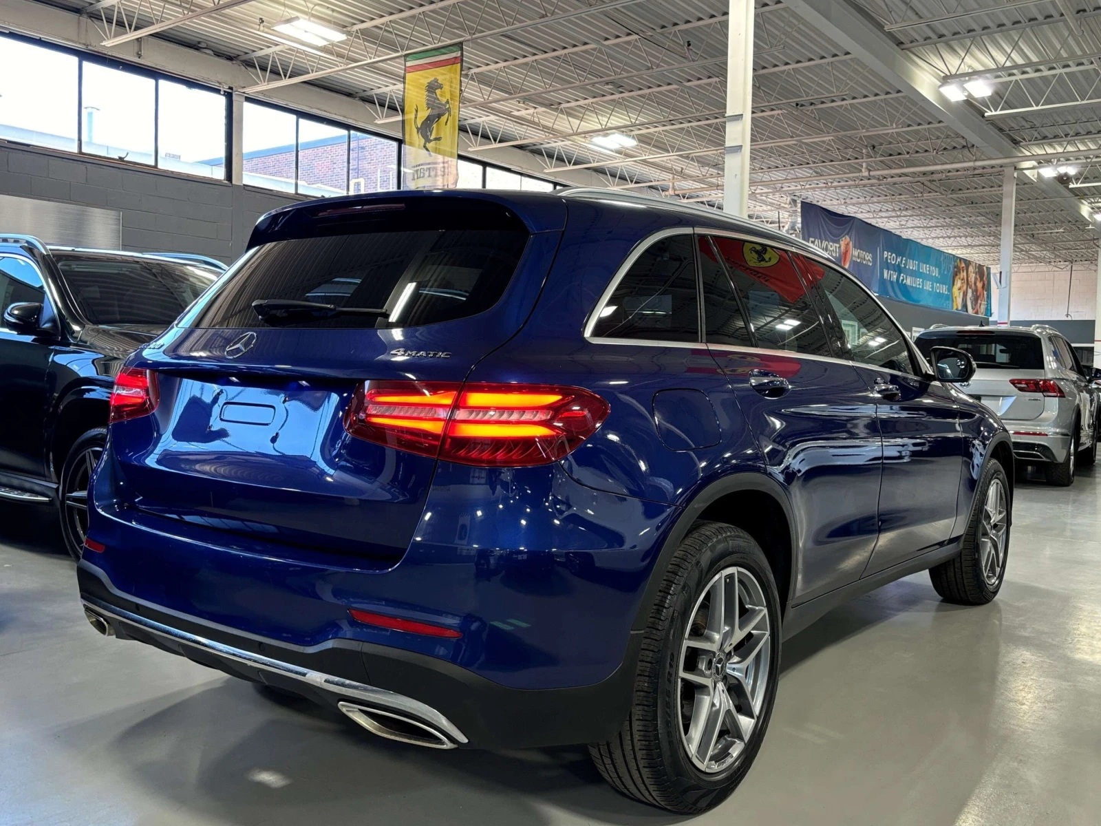 Mercedes-Benz GLC 300 | 4MATIC| NAV| BLACKWOOD| DUALROOF| , снимка 4 - Автомобили и джипове - 55990463
