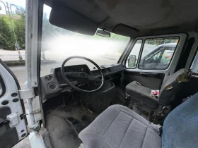 Mercedes-Benz 208, снимка 5
