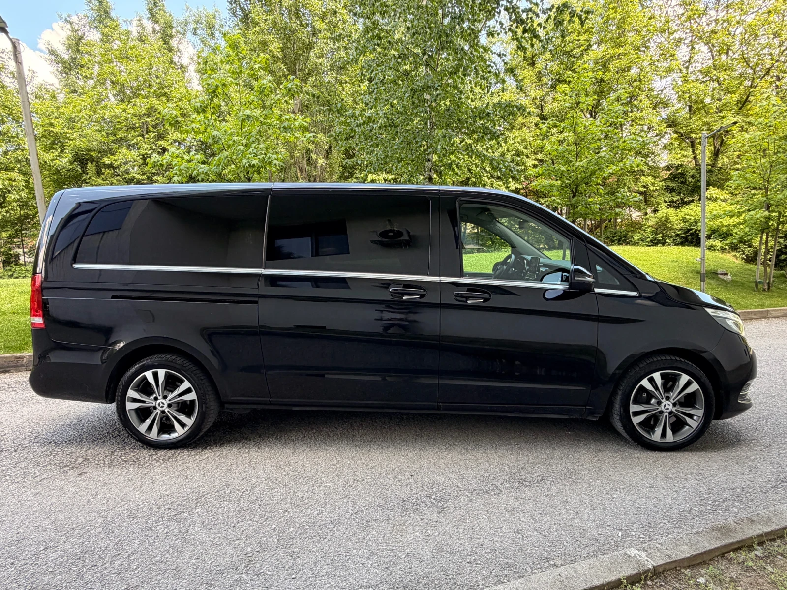 Mercedes-Benz V 250 CDI / LONG / 7+ 1, снимка 8 - Бусове и автобуси - 54668087