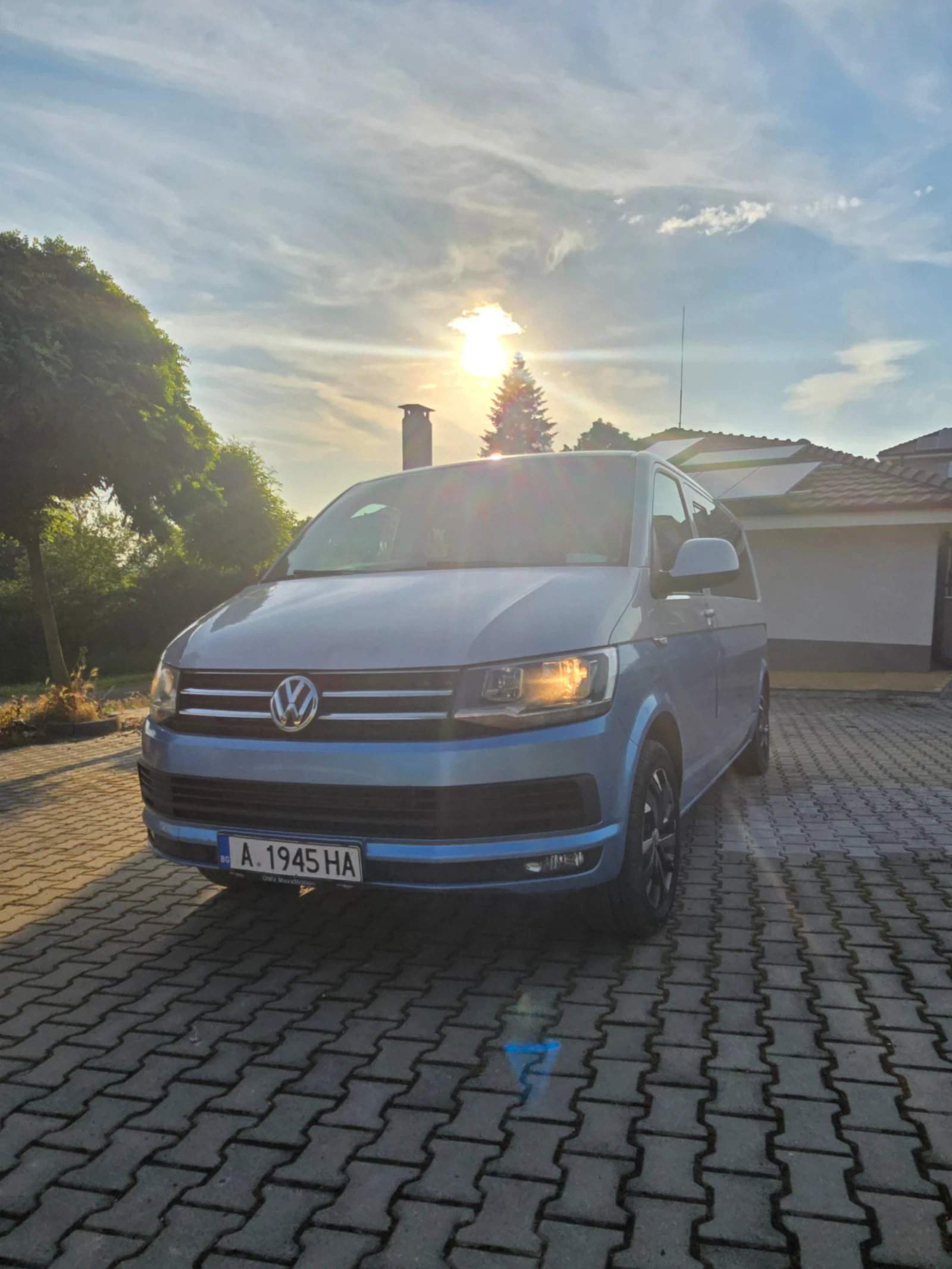 VW Caravelle Long