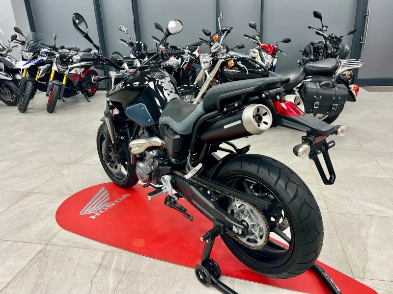 Yamaha Mt-03 A2 2008 11.000 km !!!, снимка 6 - Мотоциклети и мототехника - 51316177