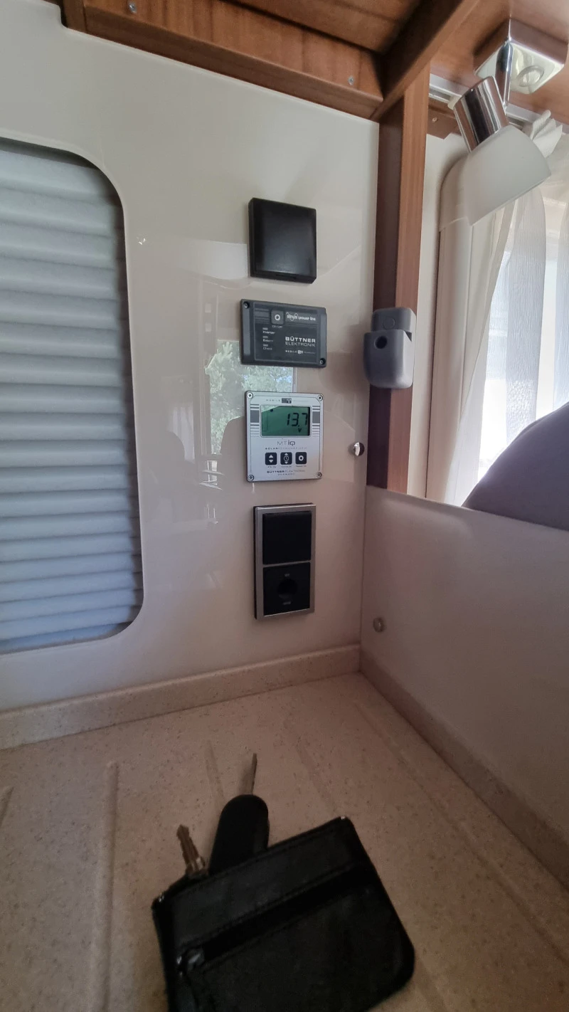 Кемпер HYMER / ERIBA B678, снимка 7 - Каравани и кемпери - 47226970