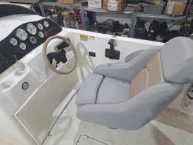 Моторна яхта Glastron DX 215, снимка 5