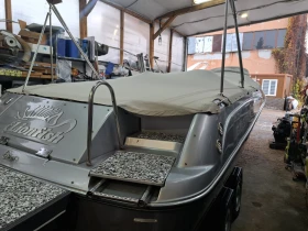 Моторна яхта Glastron DX 215, снимка 3