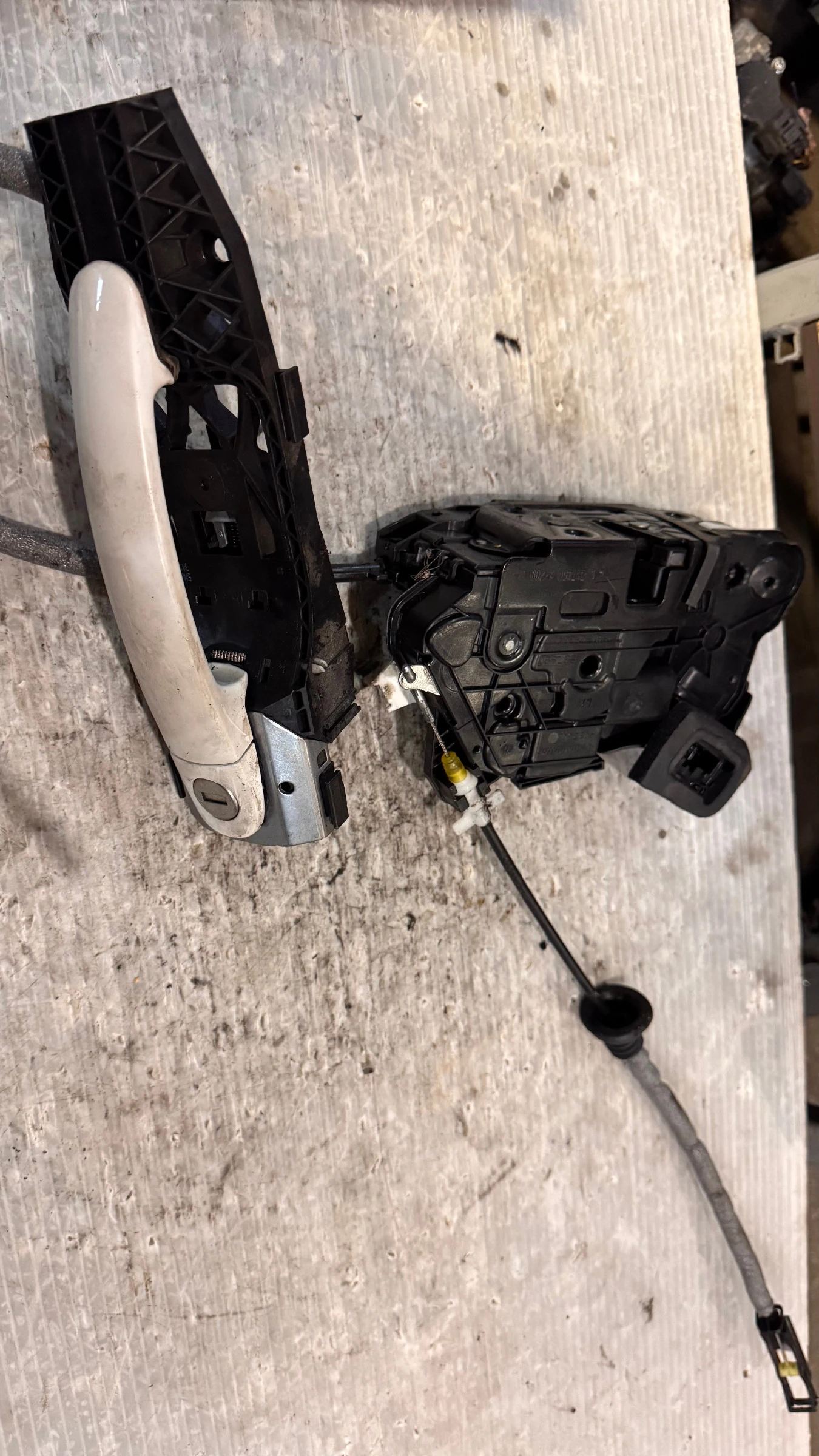 ����� �� ����� �� VW Polo 2011 - 5N0837885H / 217450 / 527680 / 6R0837349 / 15B-5K1837015B | Mobile.bg � ����������� 2