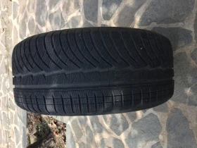 Гуми Зимни 245/45R18, снимка 6