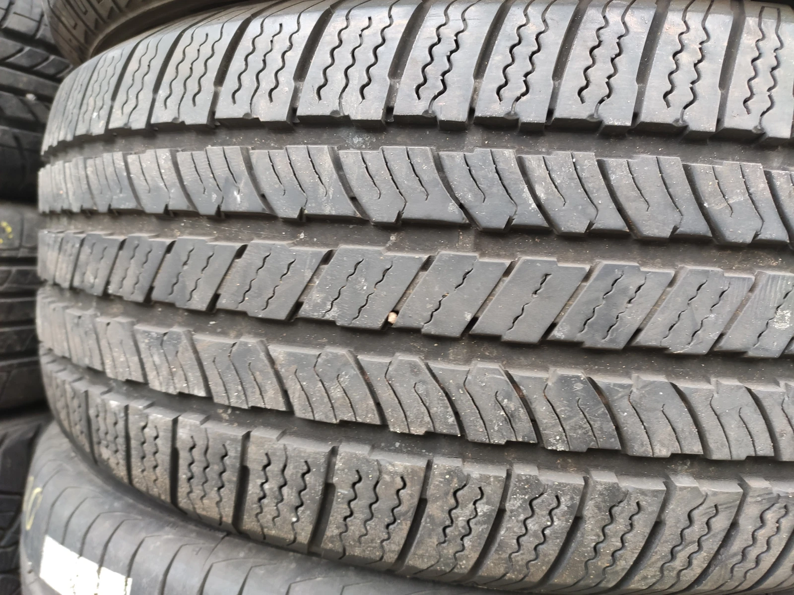 Гуми Летни 275/55R20, снимка 6 - Гуми и джанти - 54655675