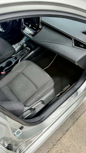 Toyota Corolla 1.8 HYBRID , снимка 13