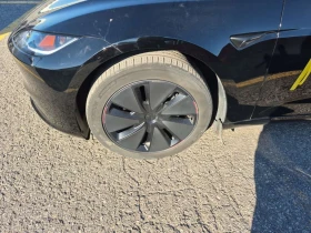 Tesla Model 3 HIGHLAND* CARFAX * ОПЦИЯ ЗА ФИНАНСИРАНЕ, снимка 6