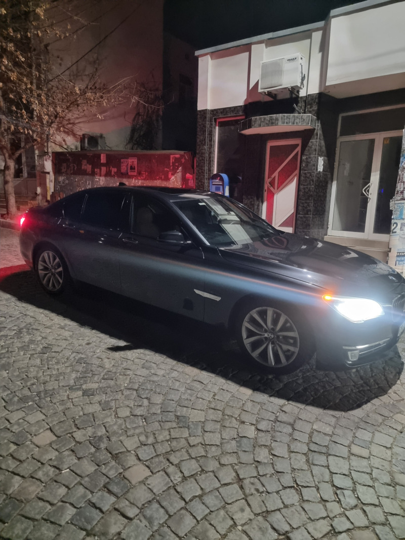 BMW 740, снимка 2 - Автомобили и джипове - 46060579