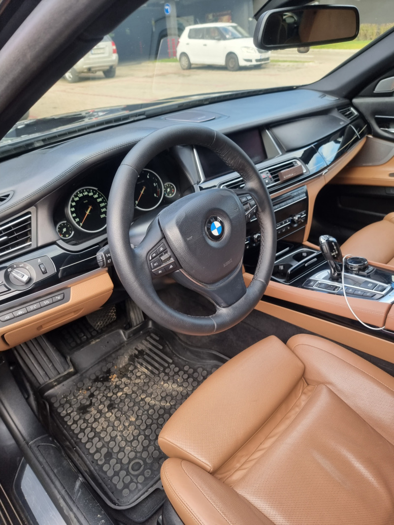 BMW 740, снимка 8 - Автомобили и джипове - 46060579
