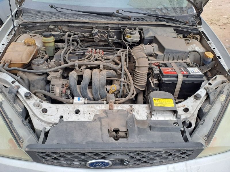 Ford Focus 1.6 Бензин/Газ Цял за части, снимка 7 - Автомобили и джипове - 45132071