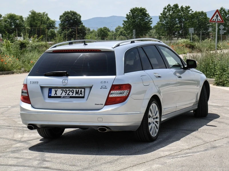 Mercedes-Benz C 320, снимка 3 - Автомобили и джипове - 47586196