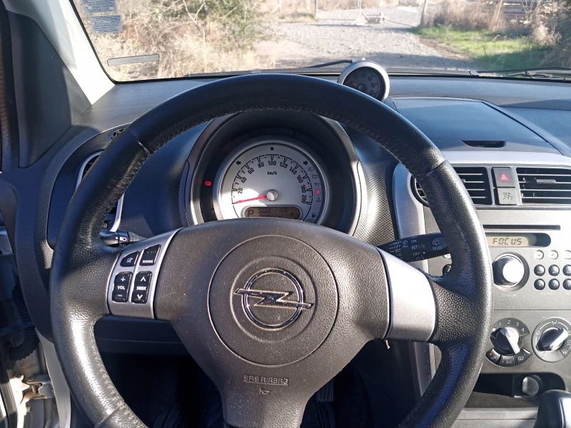 Opel Agila 1.2, снимка 5 - Автомобили и джипове - 47425570