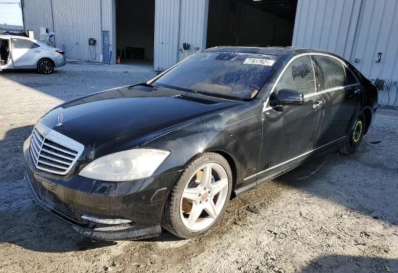 Mercedes-Benz S 550, снимка 1 - Автомобили и джипове - 48346475