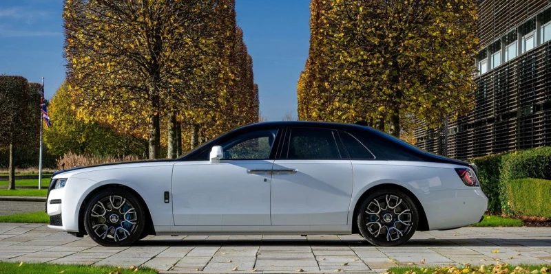 Rolls-Royce Ghost = Black Badge= Provenance Гаранция, снимка 3 - Автомобили и джипове - 49288831