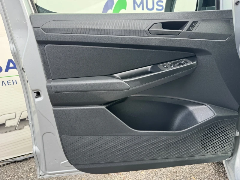 VW Caddy 2.0 ТDI * MAXI* АВТОМАТИК * LED, снимка 6 - Автомобили и джипове - 49908023