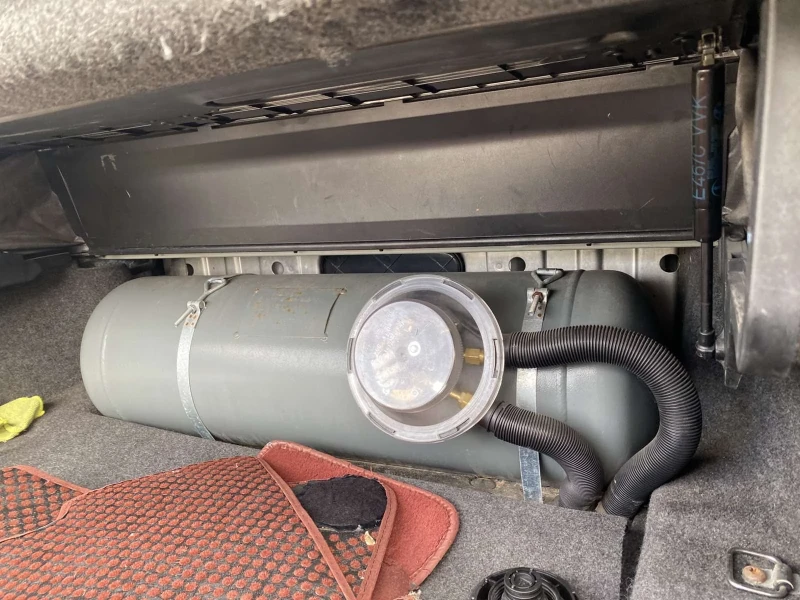 BMW 630 CABRIO GAS, снимка 7 - Автомобили и джипове - 52617477