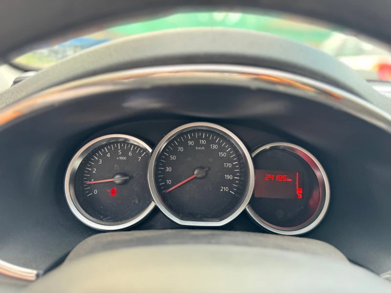 Dacia Sandero 1.0i * GAS * NAVI * KAMERA, снимка 12 - Автомобили и джипове - 51264435