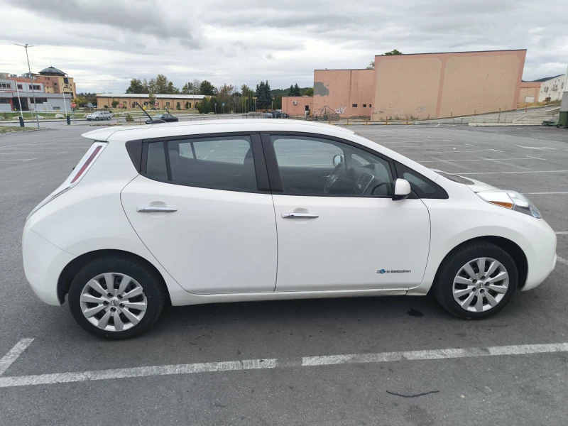 Nissan Leaf  S, снимка 6 - Автомобили и джипове - 51989602