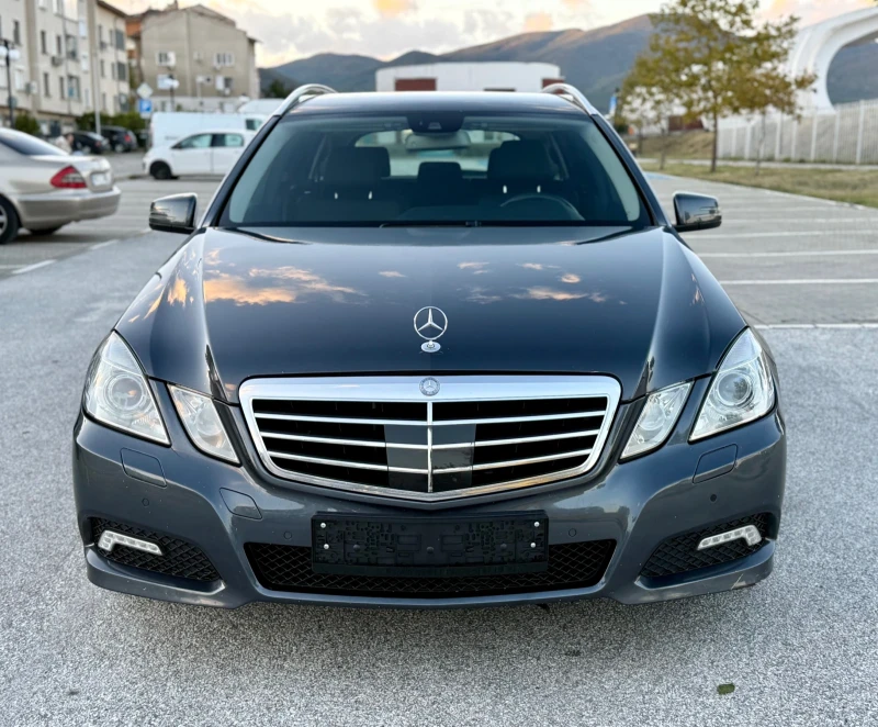Mercedes-Benz E 250 CDI Avantgarde* Кожа/Нави/Подгрев/Парктроник, снимка 9 - Автомобили и джипове - 52007985