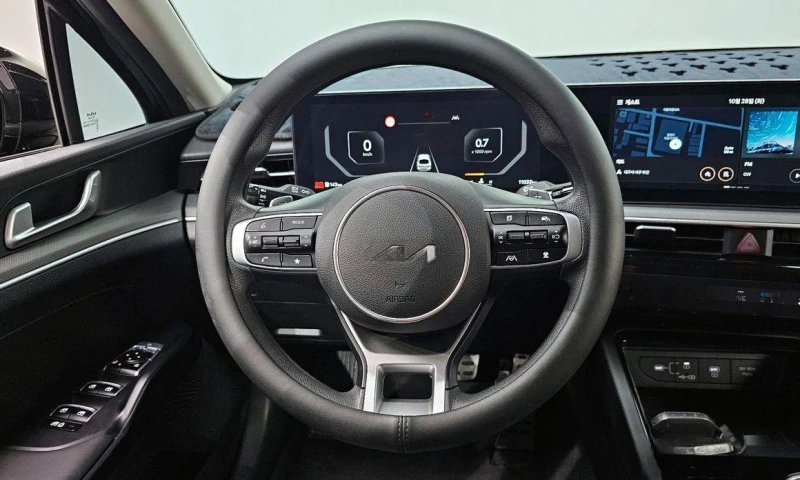 Kia K5 2.0 Prestige * НАЙ-ДОБРА ЦЕНА В БЪЛГАРИЯ* , снимка 12 - Автомобили и джипове - 52357560