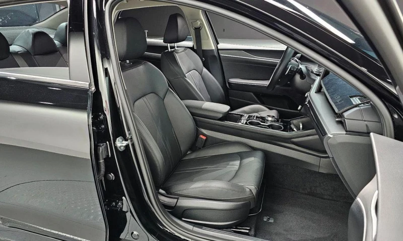 Kia K5 2.0 Prestige * НАЙ-ДОБРА ЦЕНА В БЪЛГАРИЯ* , снимка 9 - Автомобили и джипове - 52357560