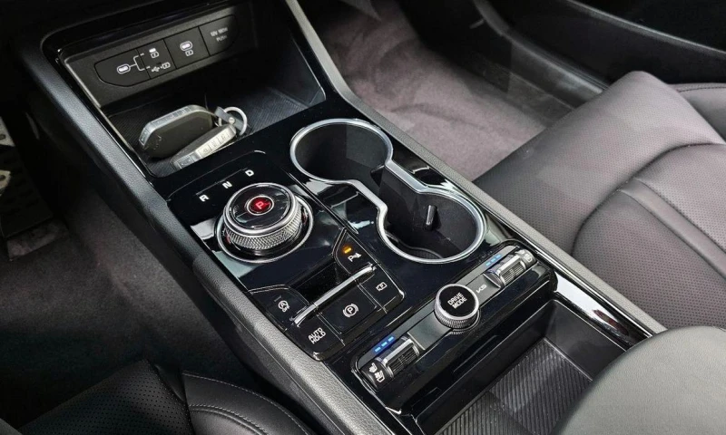 Kia K5 2.0 Prestige * НАЙ-ДОБРА ЦЕНА В БЪЛГАРИЯ* , снимка 8 - Автомобили и джипове - 52357560