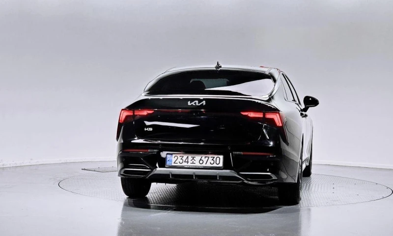 Kia K5 2.0 Prestige * НАЙ-ДОБРА ЦЕНА В БЪЛГАРИЯ* , снимка 4 - Автомобили и джипове - 52357560