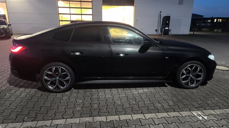 BMW i4 eDrive40 M-Sport Laser/360/Harman Kardon/DA PRO, снимка 5 - Автомобили и джипове - 52638924