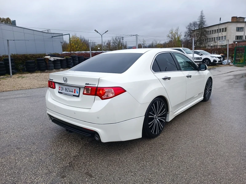 Honda Accord 2.4i-201кс-ШВЕЙЦАРИЯ-РЪЧКА-6ск-FACELIFT-NAVI, снимка 3 - Автомобили и джипове - 52770601