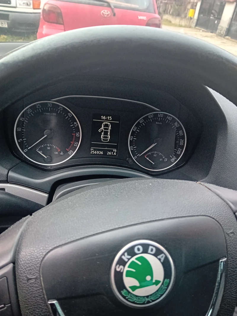 Skoda Octavia, снимка 7 - Автомобили и джипове - 53223005