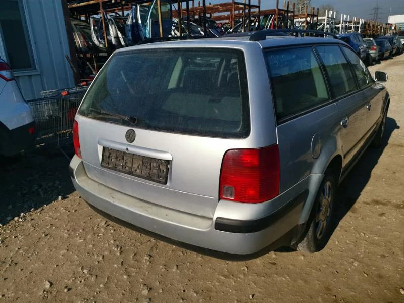 VW Passat 1.9tdi, снимка 3 - Автомобили и джипове - 27795164