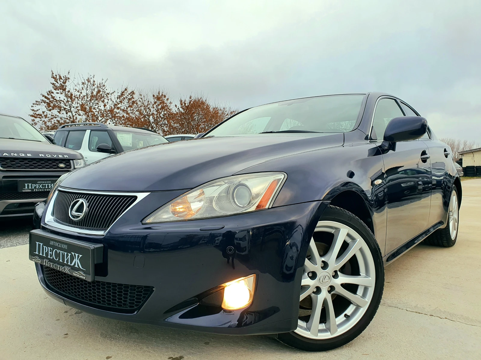 Lexus IS 220d 2.2 D - 177k.c., снимка 1