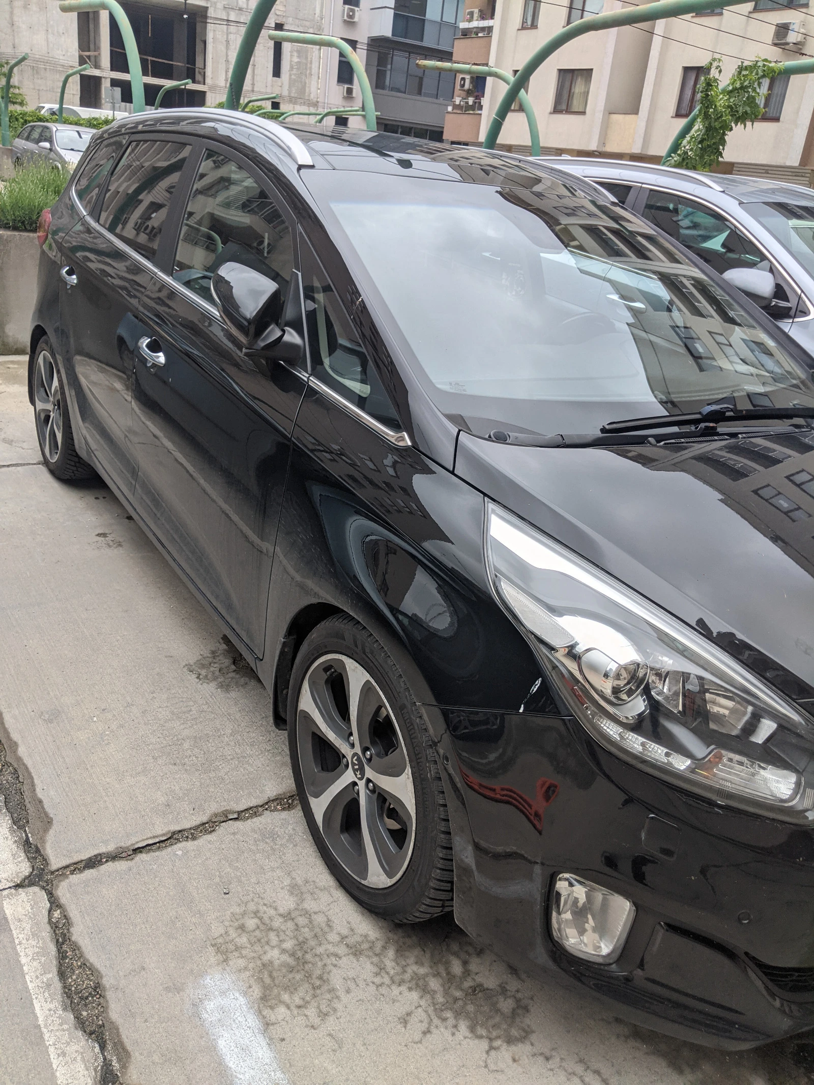 Kia Carens 2.0 - изображение 2