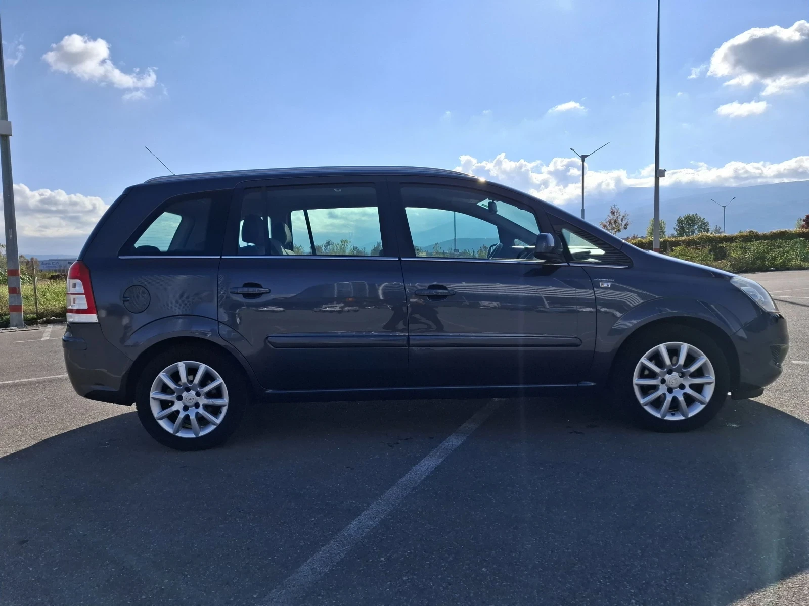 Opel Zafira 1.8 - изображение 4