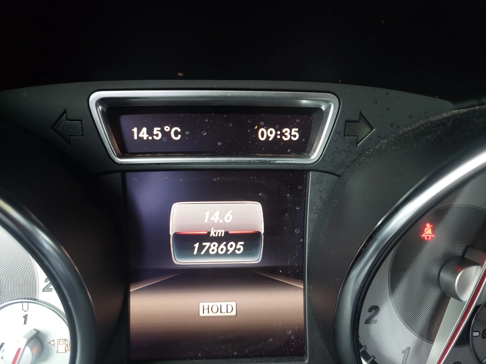 Mercedes-Benz GLA 180 i NAVI SPORT | Mobile.bg   12