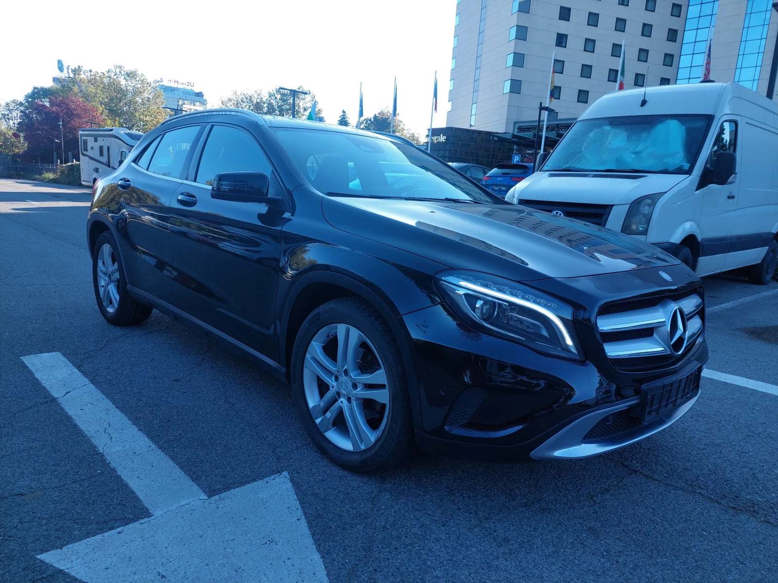 Mercedes-Benz GLA 180 i NAVI SPORT - изображение 2