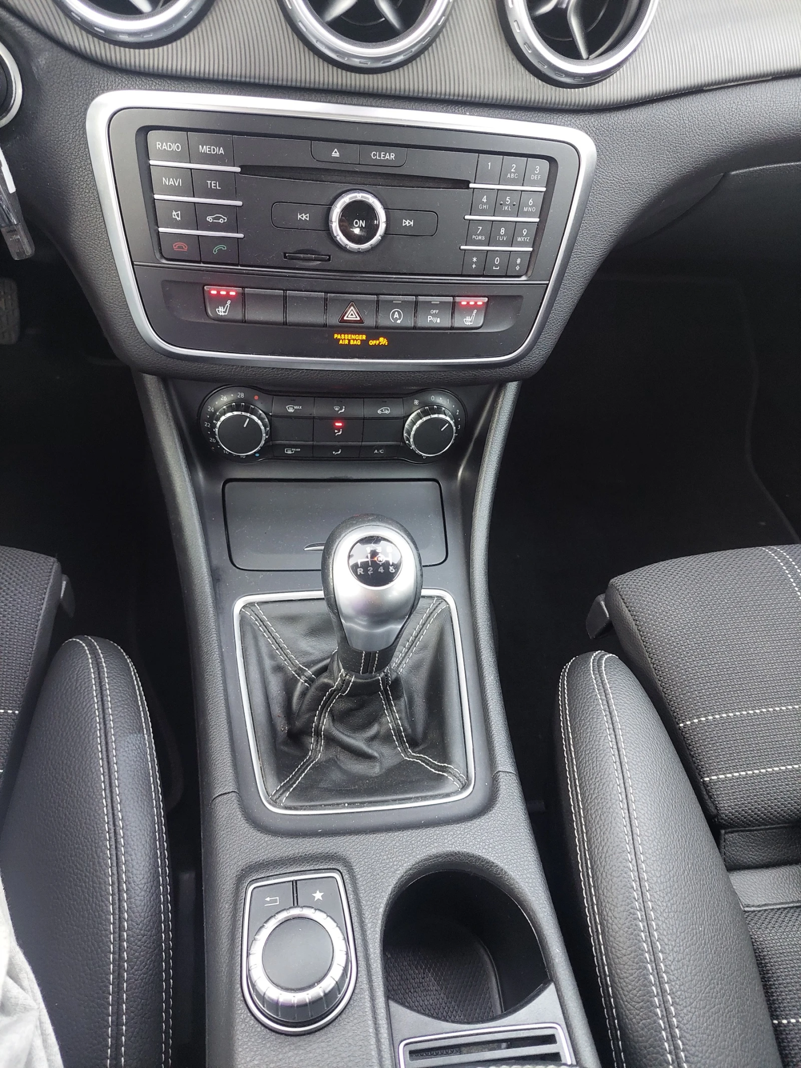 Mercedes-Benz GLA 180 i NAVI SPORT | Mobile.bg   11