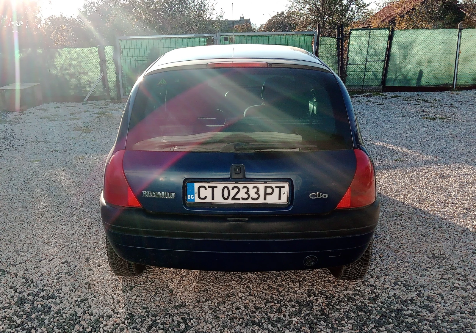 Renault Clio RXE 1.6 90 к.с. газ - изображение 5